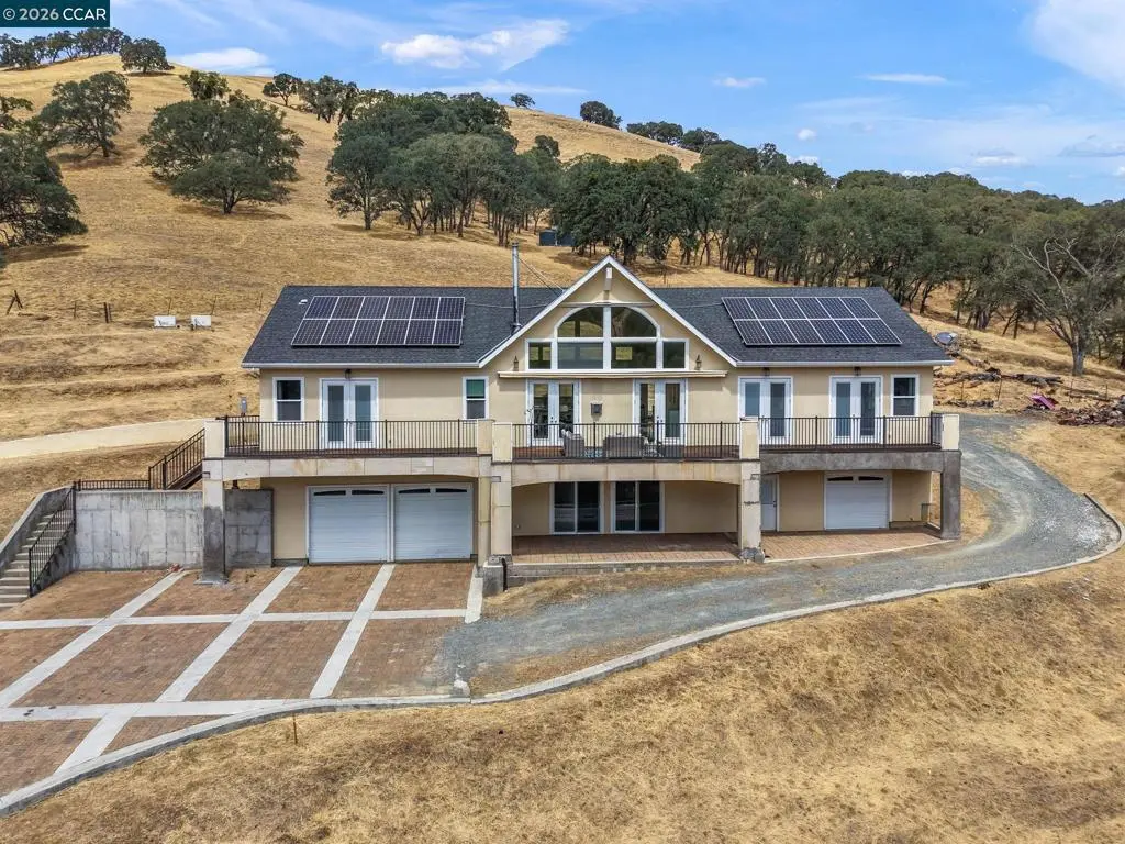 Single Family Residence for sale at 1740 Curry Canyon Rd, Clayton, CA featuring 3 beds and 5 baths
