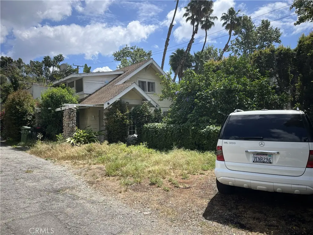 2284 Holly Drive, Los Angeles, CA — listing photo 1