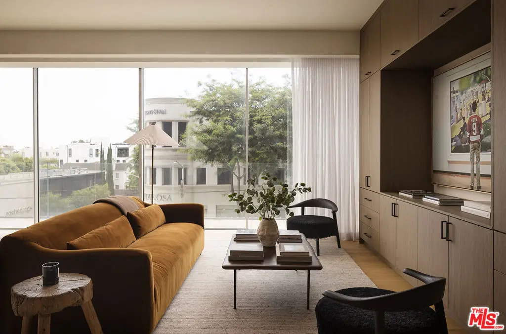 8899 Beverly Boulevard 4F, West Hollywood, CA — listing photo 1