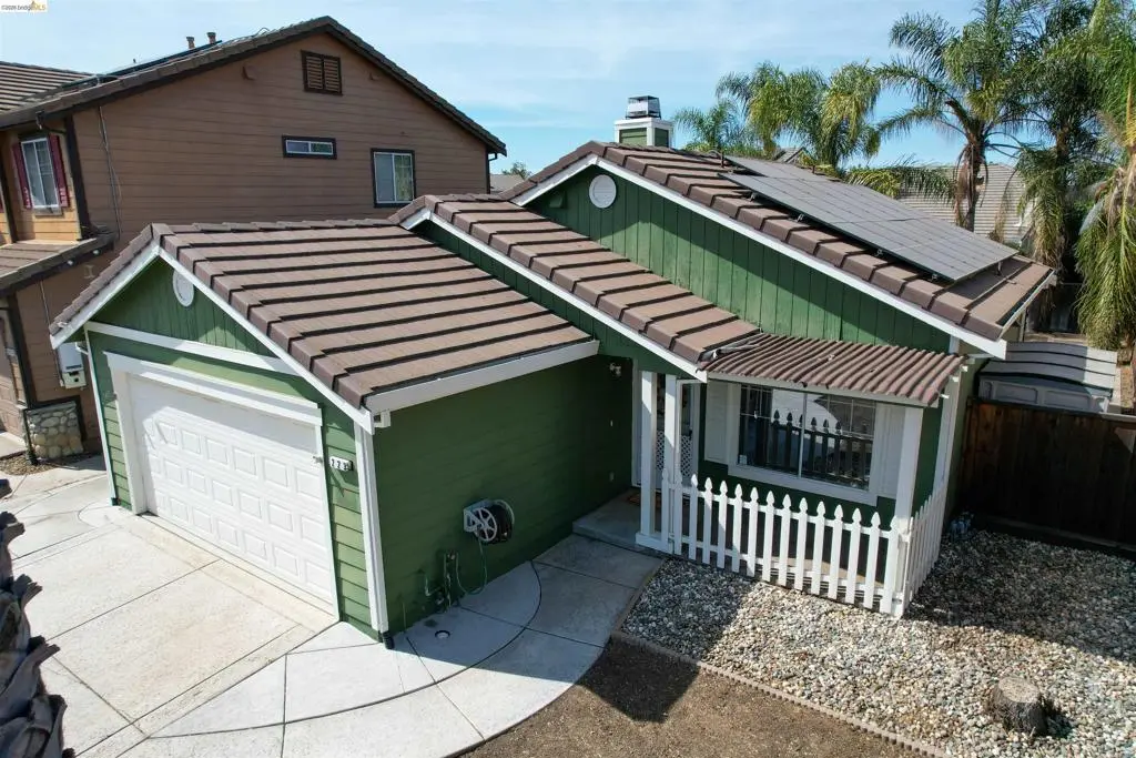 Single Family Residence for sale at 223 TWILIGHT CT, Brentwood, CA featuring 3 beds and 2 baths