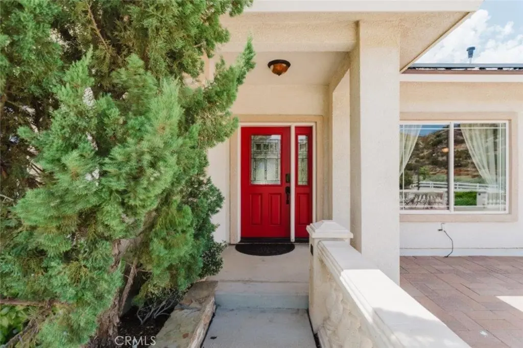 9753 Elizabeth Lake Road, Leona Valley, CA — listing photo 1