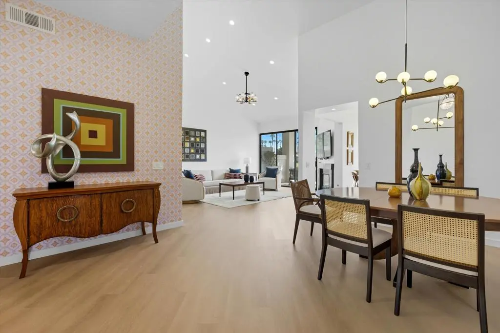 Condominium for sale at 54960 Shoal Creek, La Quinta, CA featuring 3 beds and 3 baths