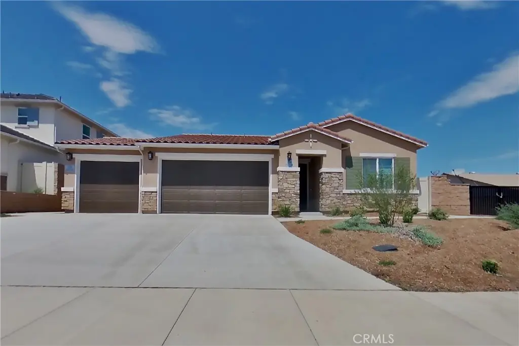 Single Family Residence for rent at 1704 Taylor Avenue, Corona, CA featuring 3 beds and 2 baths