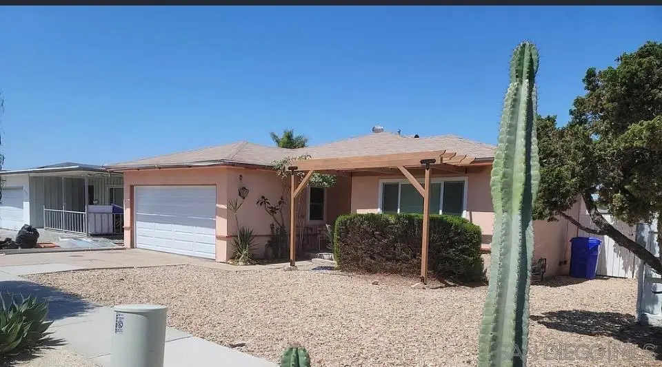 Single Family Residence for sale at 4911 Curry, San Diego, CA featuring 3 beds and 2 baths