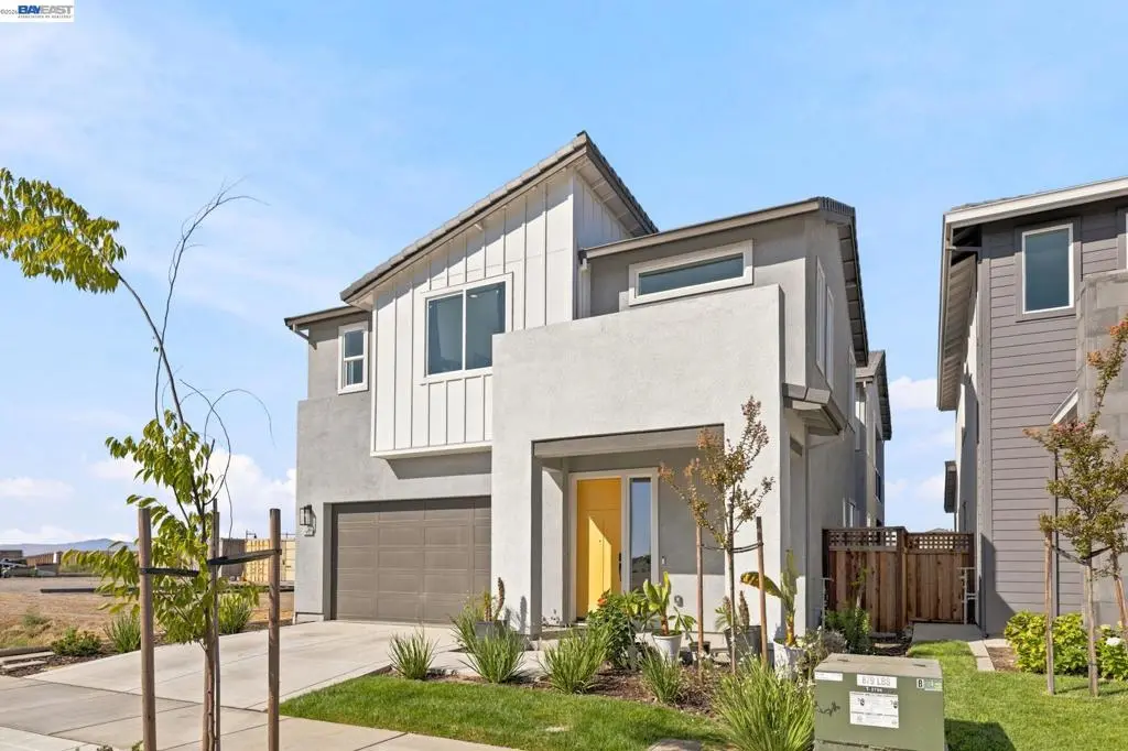 Single Family Residence for sale at 17693 Bushwick Lane, Lathrop, CA featuring 5 beds and 3 baths