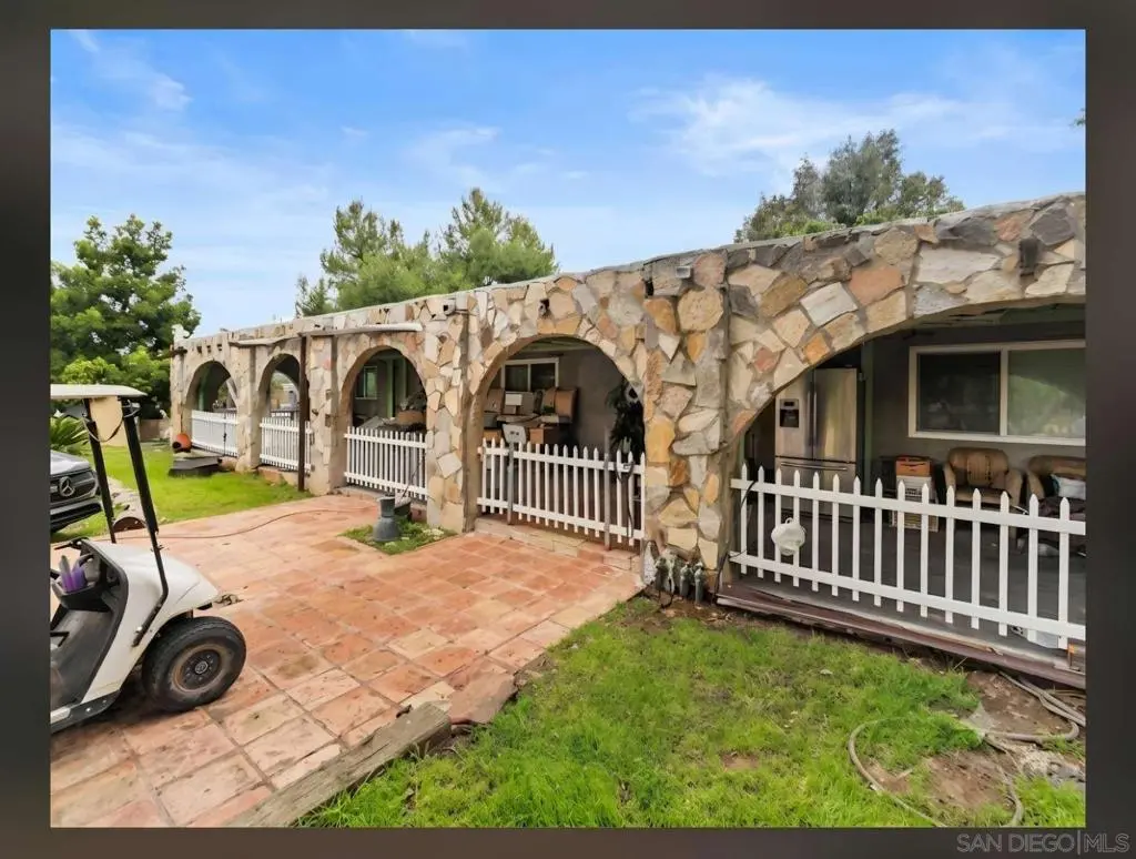 30100 Valley Center, Valley Center, CA — listing photo 1