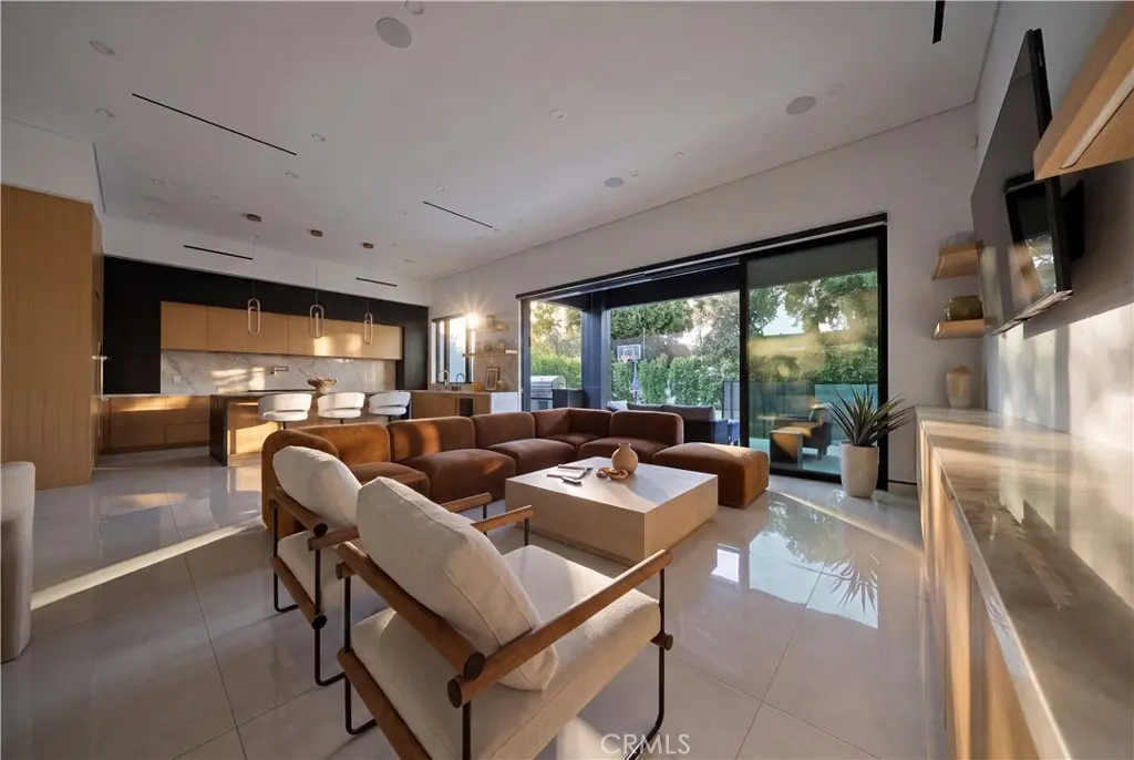 12507 Miranda, Valley Village, CA — listing photo 1