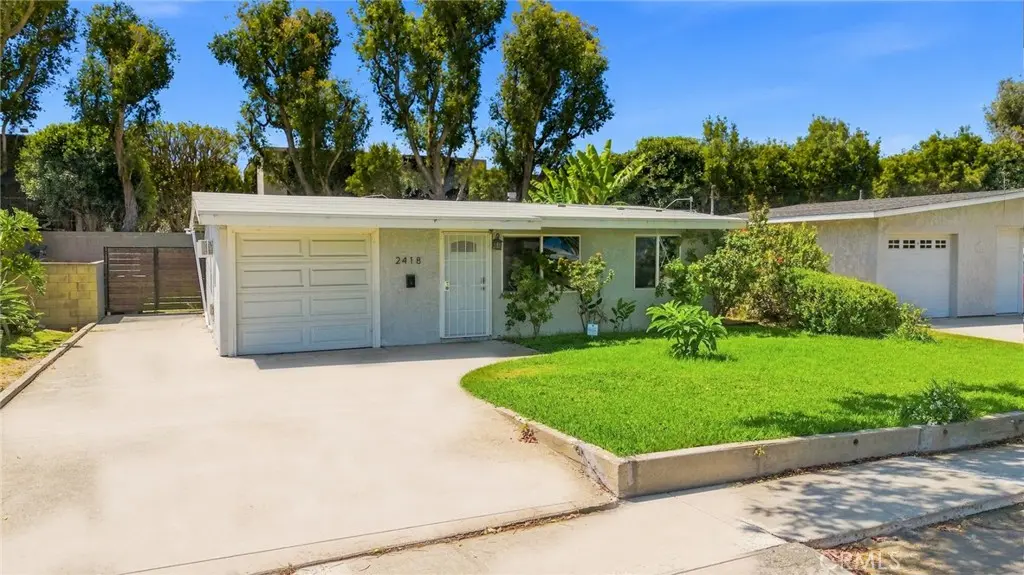 2418 Del Amo Boulevard, Torrance, CA — listing photo 1