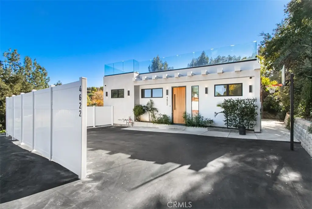 4622 Caritina, Tarzana, CA — listing photo 1