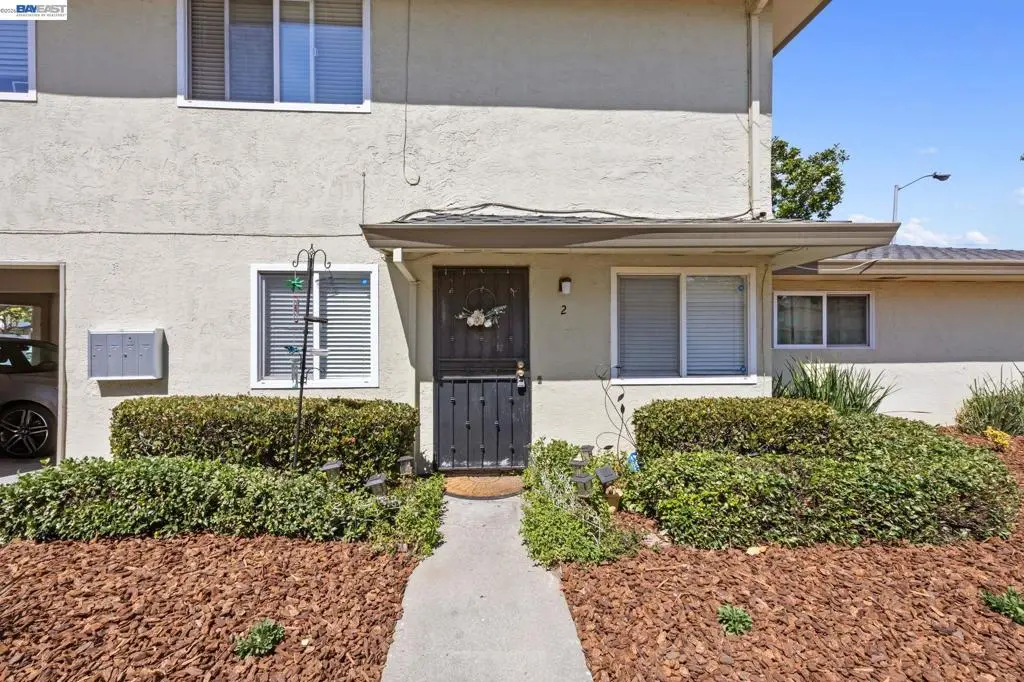 Condominium for sale at 2201 Partridge Way 2, Union City, CA featuring 2 beds and 1 bath