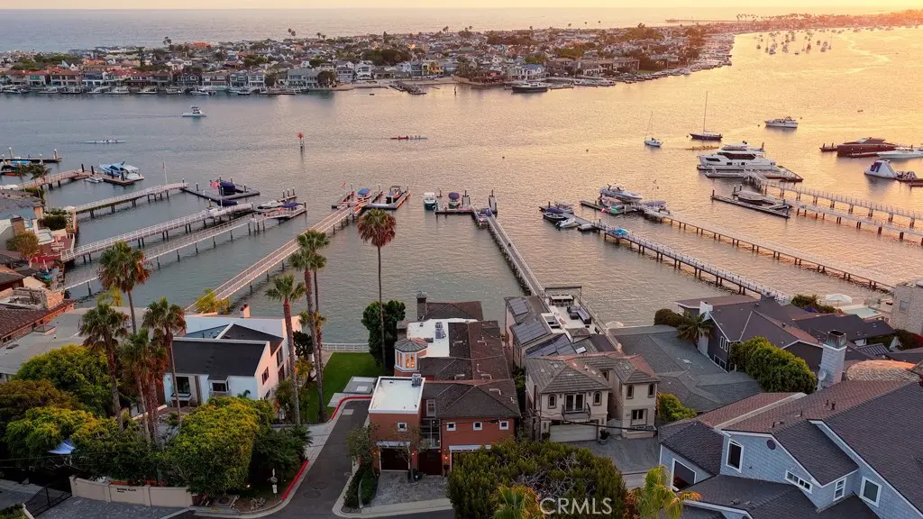 2323 Bayside Drive, Corona Del Mar, CA — listing photo 1