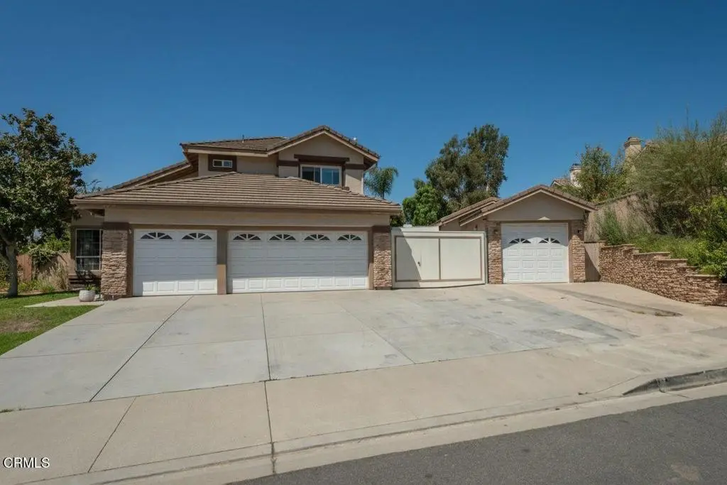 1472 La Culebra Circle, Camarillo, CA — listing photo 1