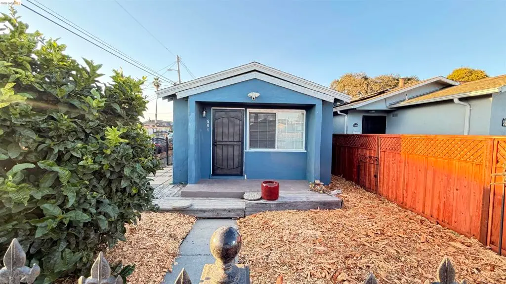 Single Family Residence for sale at 801 Maine Ave, Richmond, CA featuring 1 bed and 1 bath