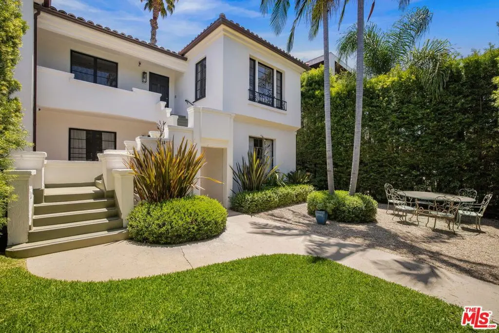848 N Harper Avenue, Los Angeles, CA — listing photo 1