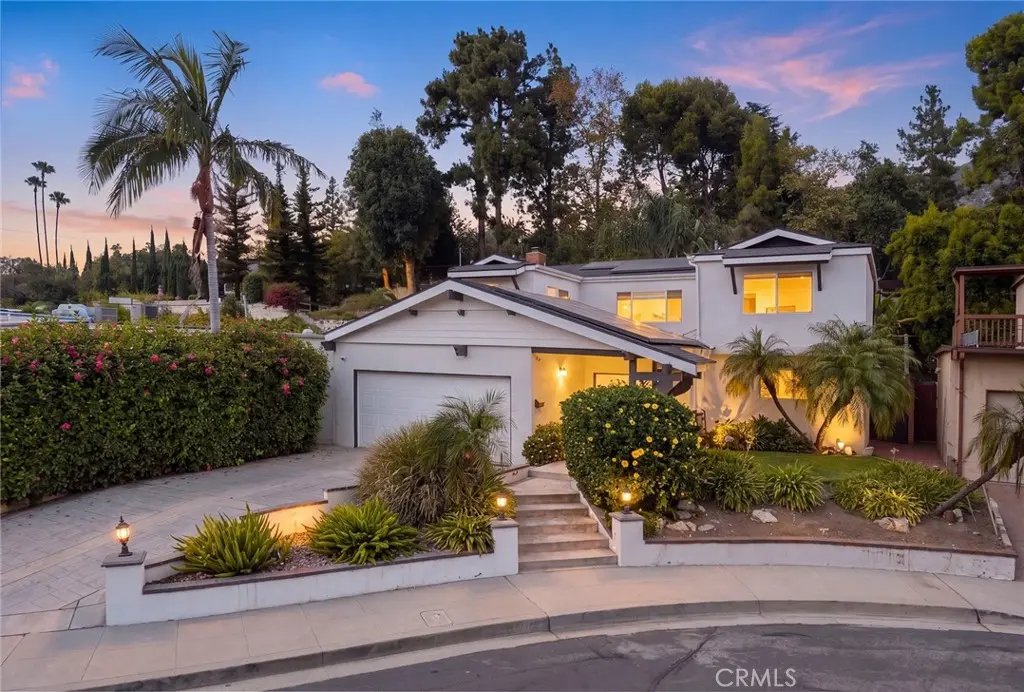 3929 El Moreno, La Crescenta, CA — listing photo 1