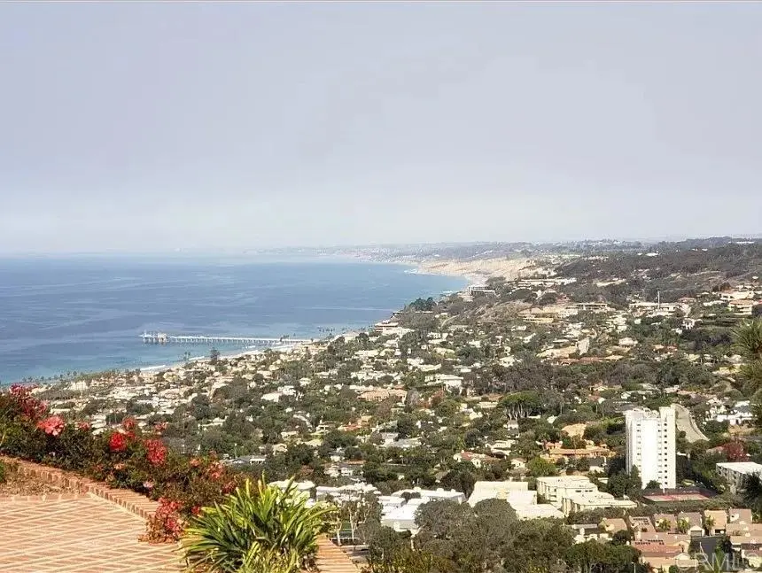 Single Family Residence for rent at 7311 Rue Michael, La Jolla, CA featuring 4 beds and 3 baths