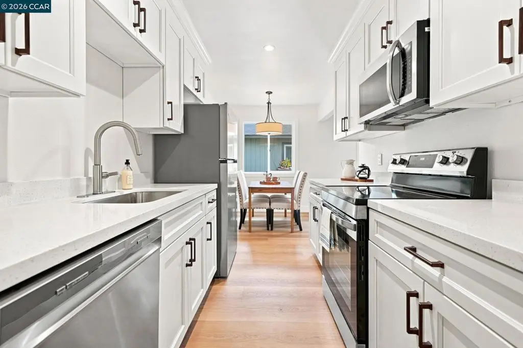 Condominium for sale at 1133 Meadow Lane 34, Concord, CA featuring 2 beds and 2 baths