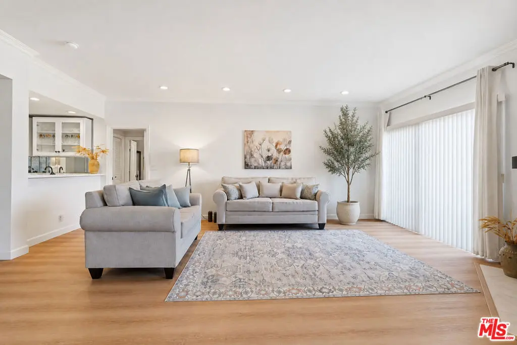 Condominium for sale at 828 S Bedford Street 202, Los Angeles, CA featuring 2 beds and 2 baths
