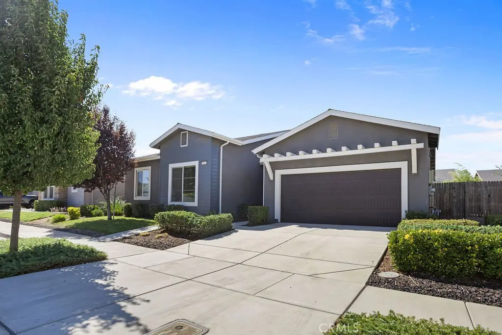 2446 Valverde, Merced, CA — listing photo 1