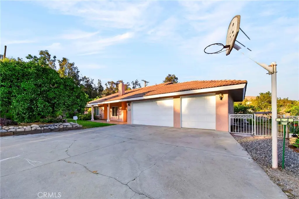 3797 Jeffers, San Bernardino, CA — listing photo 1