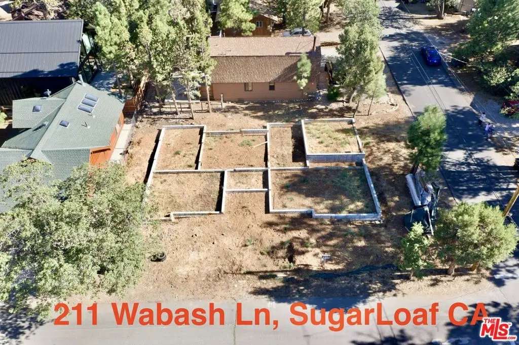 211 Wabash Lane, Sugarloaf, CA — listing photo 1