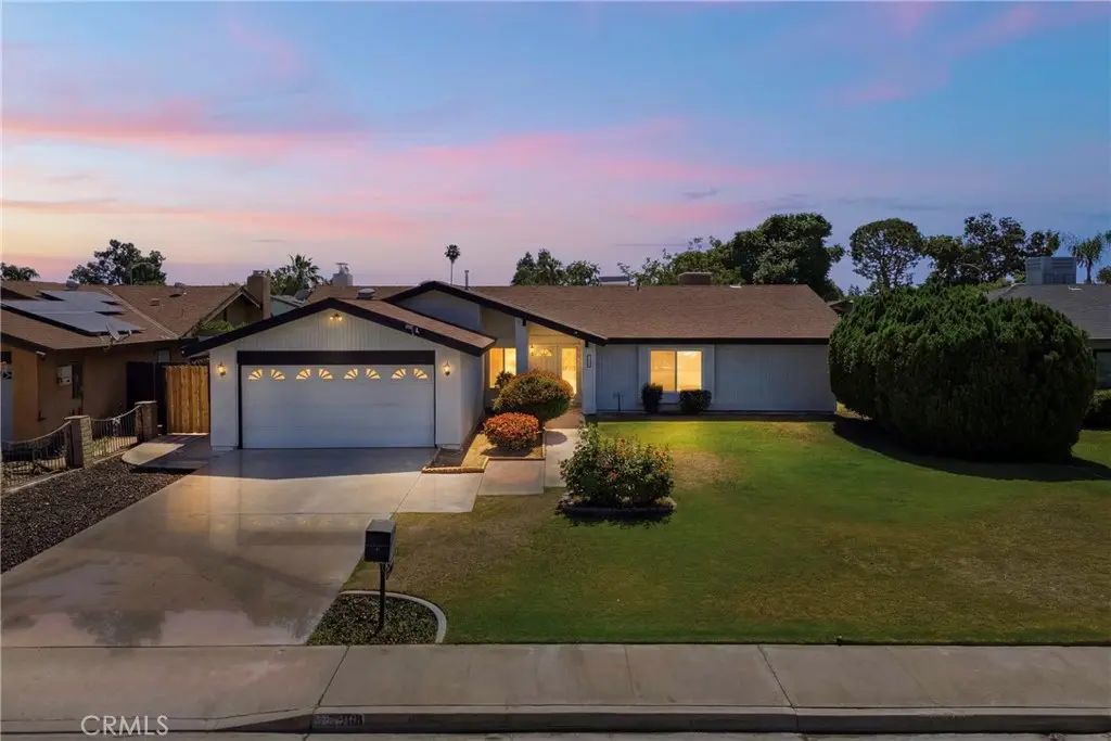 6200 Summerfield, Bakersfield, CA — listing photo 1