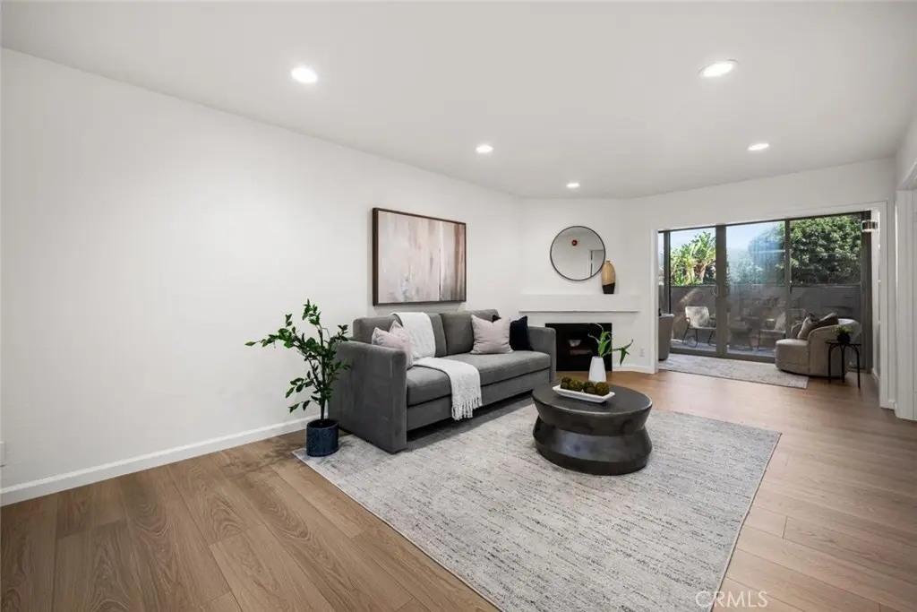 17168 Bluewater 168, Huntington Beach, CA — listing photo 1