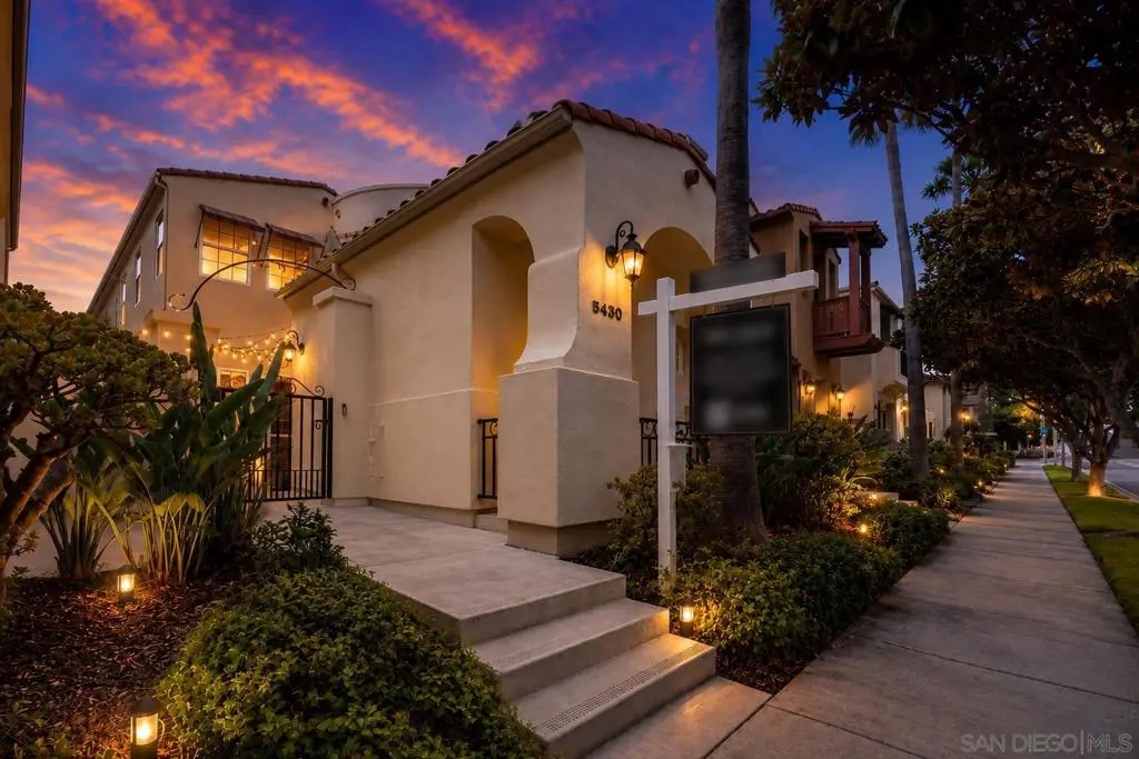 Single Family Residence for sale at 2955 Farragut, San Diego, CA featuring 3 beds and 3 baths