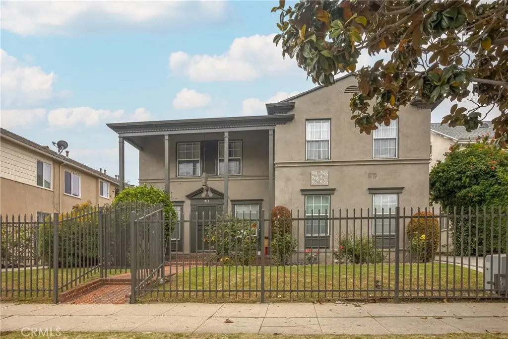 Mixed Use for sale at 913 S Wilton Place, Los Angeles, CA