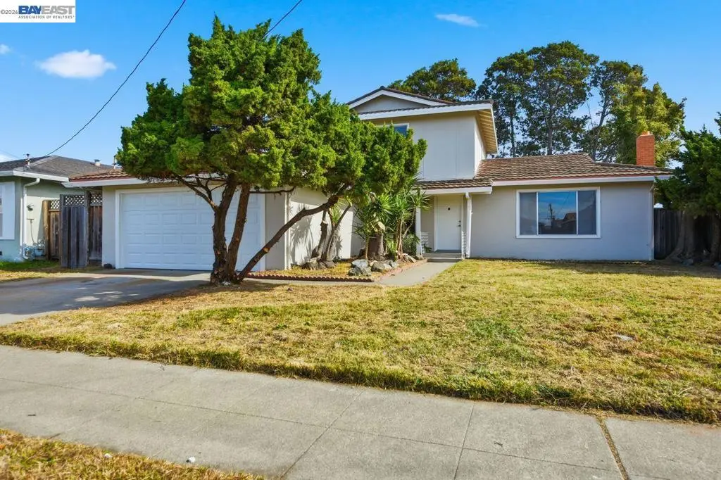 Single Family Residence for sale at 14544 Tiburon Rd, San Leandro, CA featuring 5 beds and 2 baths
