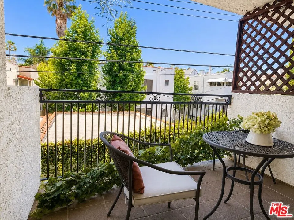 Condominium for sale at 6151 Orange Street 203, Los Angeles, CA featuring 1 bed and 1 bath