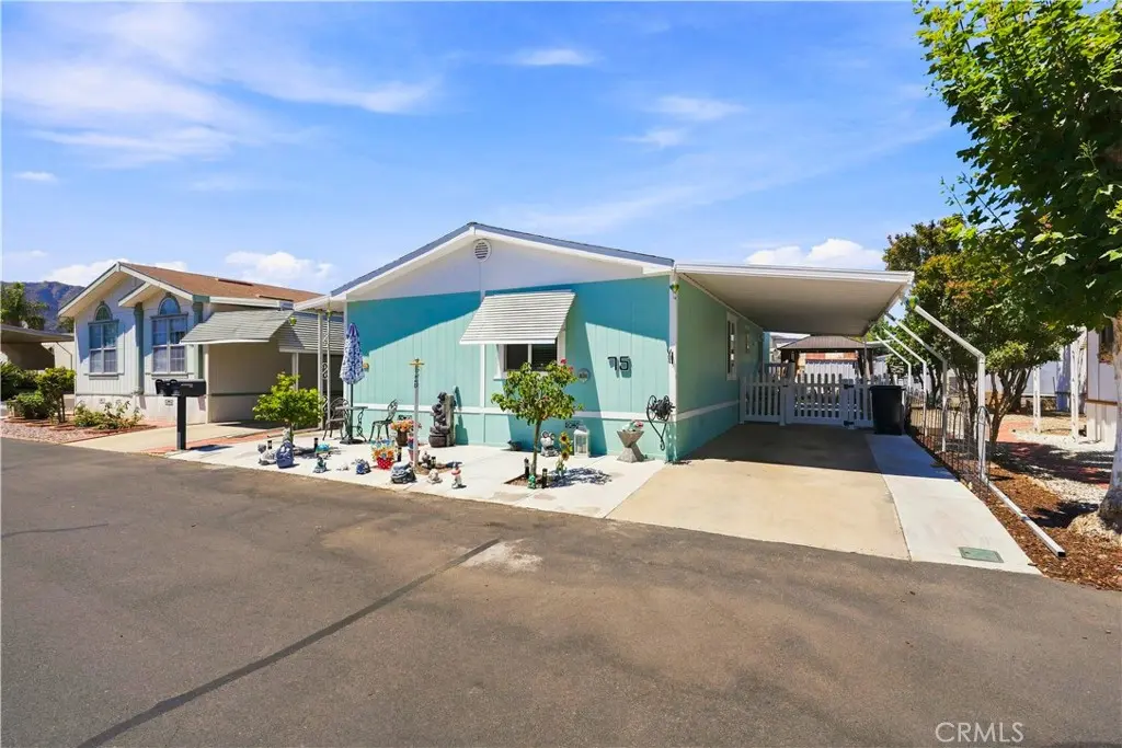 Manufactured In Park for sale at 31750 Machado 75, Lake Elsinore, CA featuring 2 beds and 2 baths