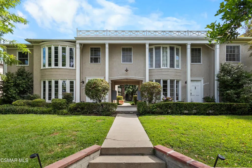 15234 Dickens Street 1/4, Sherman Oaks, CA — listing photo 1