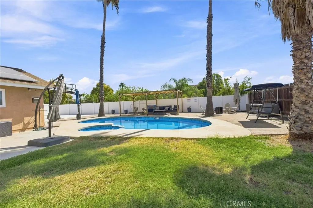 Single Family Residence for sale at 257 Ohio St, Lake Elsinore, CA featuring 4 beds and 3 baths