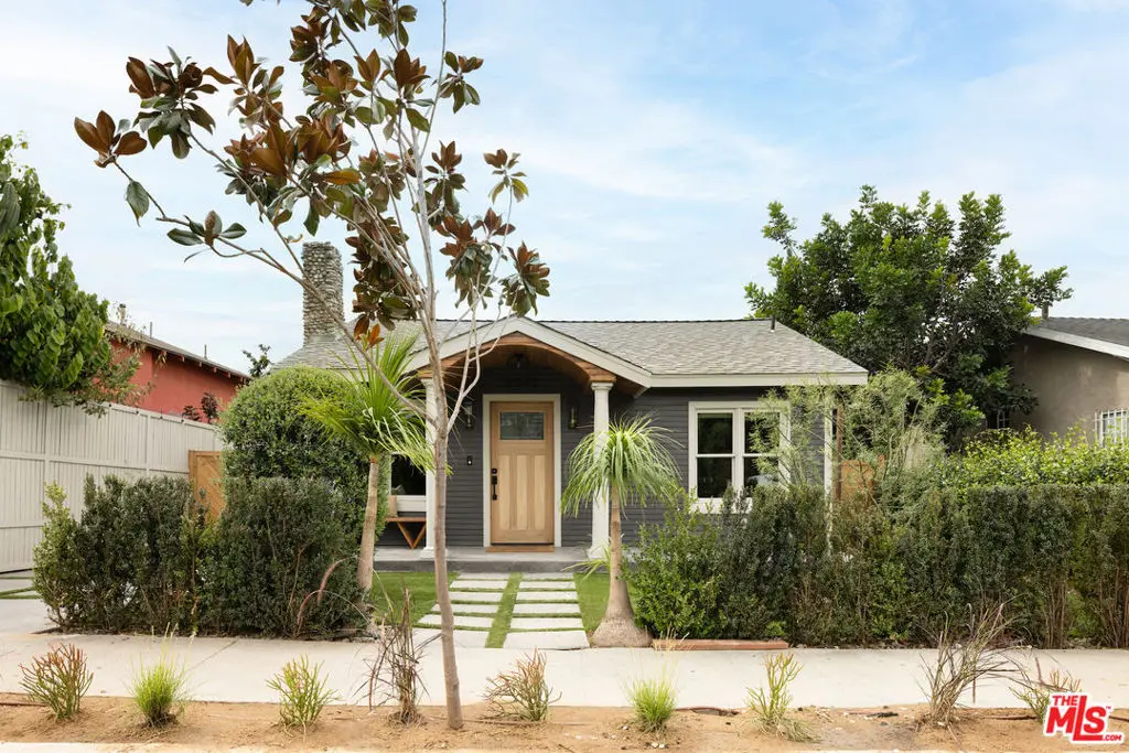 Single Family Residence for sale at 3342 W 27th Street, Los Angeles, CA featuring 3 beds and 4 baths