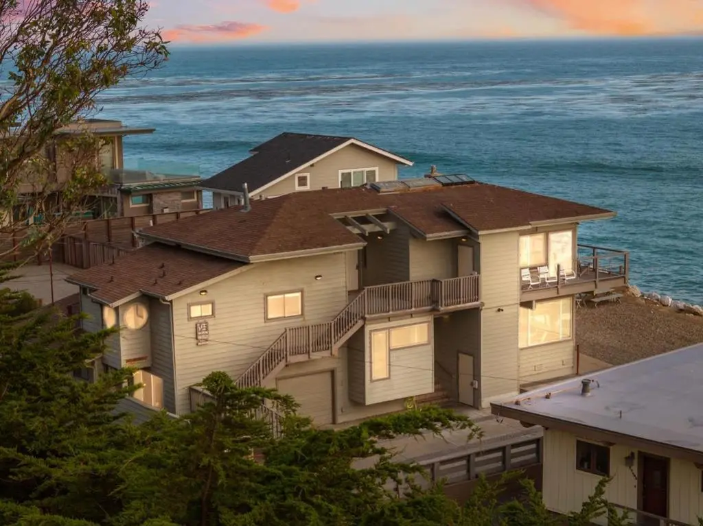 Single Family Residence for sale at 22800 E Cliff Drive, Santa Cruz, CA featuring 6 beds and 6 baths