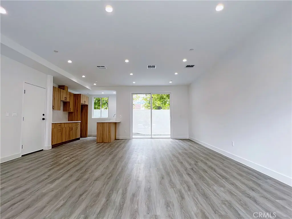 Residential Lease for rent at 95 HARKNESS Avenue, Pasadena, Los Angeles County, CA featuring 3 beds and 3 baths