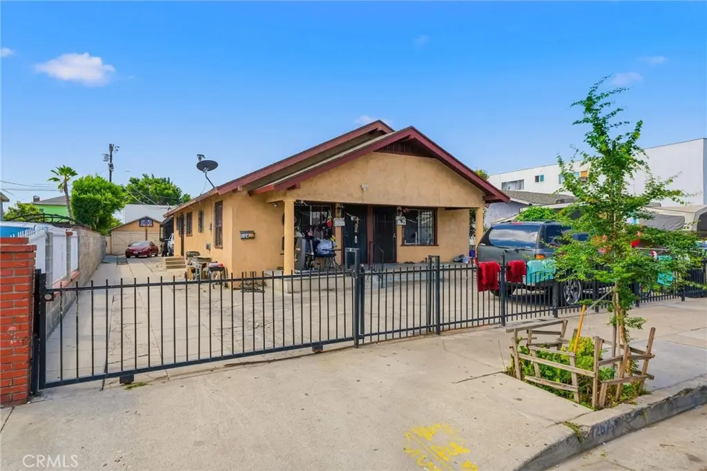 Triplex for sale at 724 E 50th, Los Angeles, CA