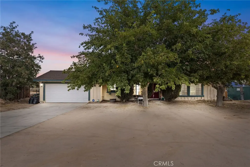 20548 Sitting Bull, Apple Valley, CA — listing photo 1