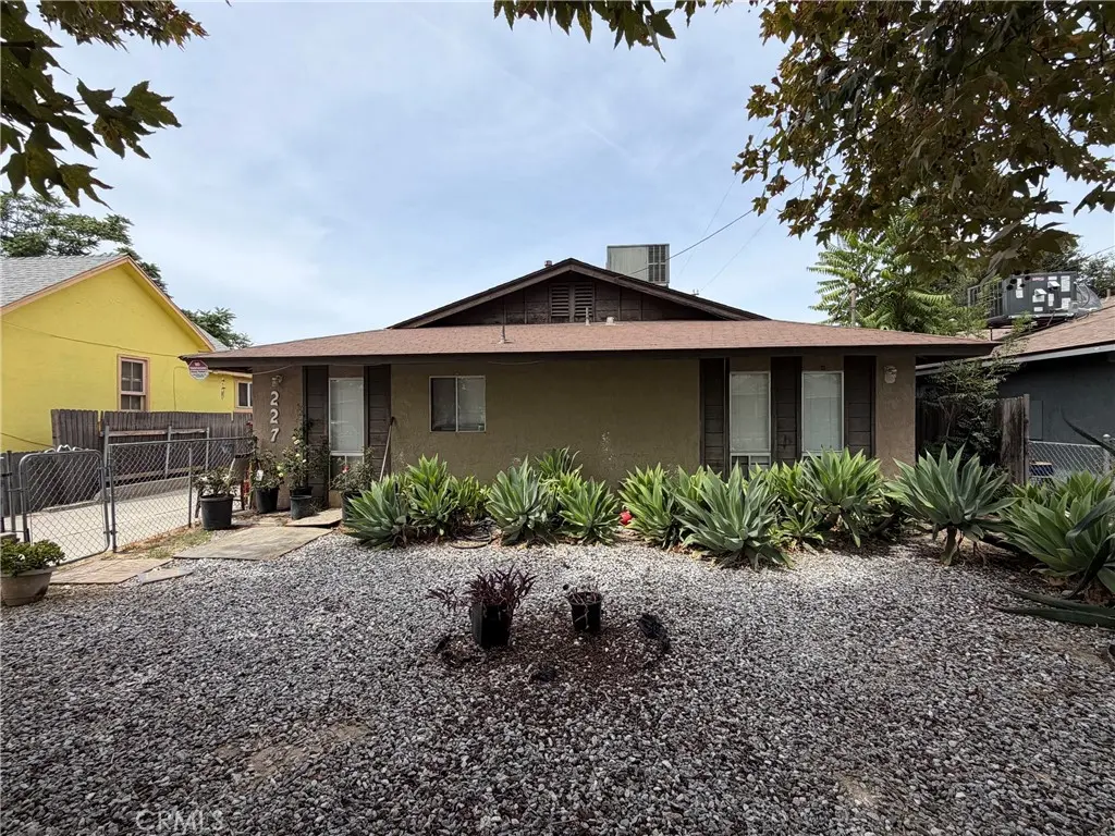 Apartment for sale at 227 N Alessandro, Hemet, CA