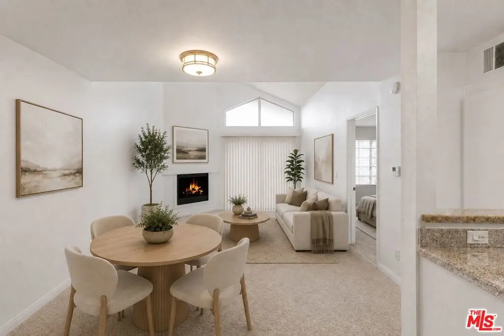 5535 Canoga Avenue 317, Woodland Hills, CA — listing photo 1