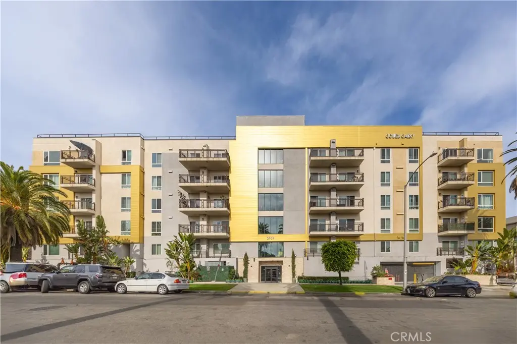Condominium for sale at 2939 Leeward 305, Los Angeles, CA featuring 1 bed and 1 bath