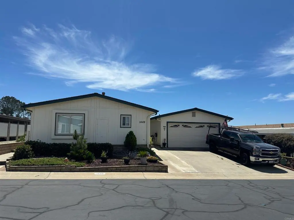 1449 Salem Court, Oceanside, CA — listing photo 1