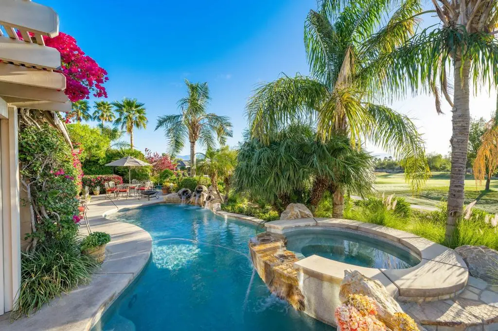 Single Family Residence for rent at 60602 Juniper Lane, La Quinta, CA featuring 3 beds and 4 baths