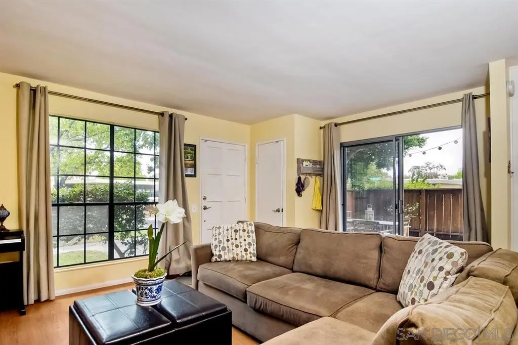 Townhouse for rent at 4351 Caminito Del Diamante 81, San Diego, CA featuring 3 beds and 2 baths