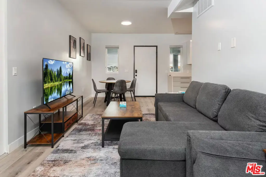Condominium for rent at 917 S Berendo Street 302, Los Angeles, CA featuring 1 bed and 1 bath