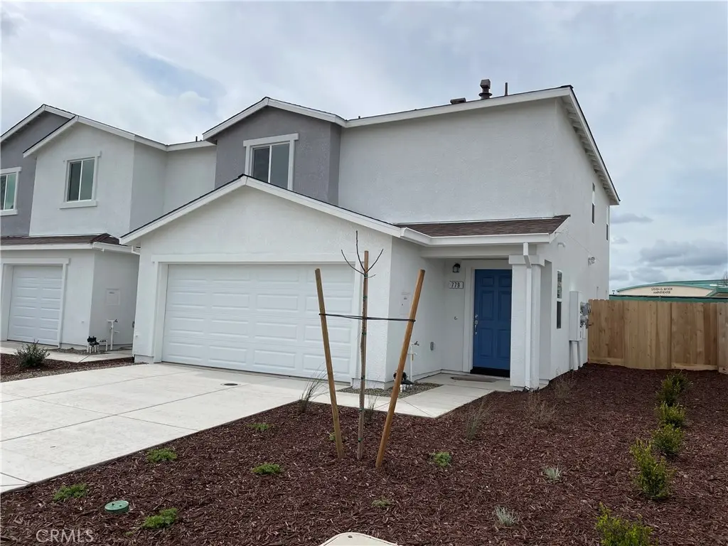 Single Family Residence for sale at 725 Stone Ridge West Avenue, Merced, CA featuring 3 beds and 3 baths
