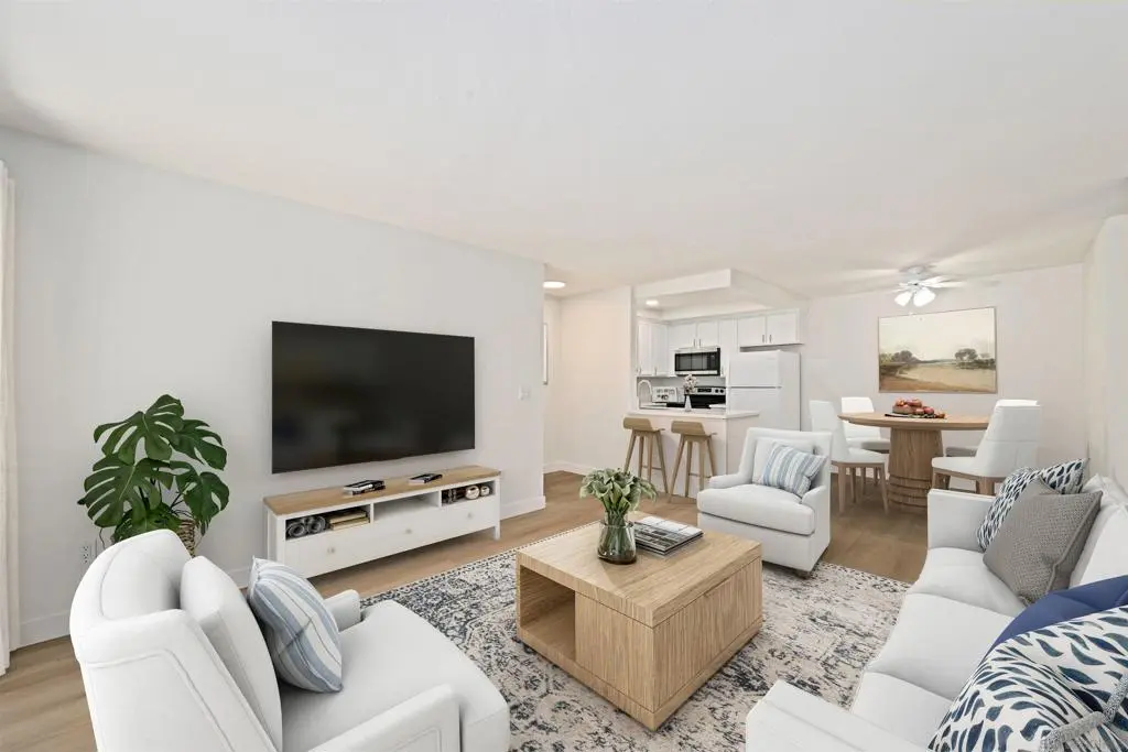 432 Edgehill Ln 145, Oceanside, CA — listing photo 1