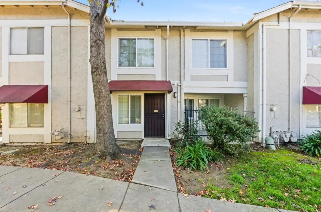 42 Muirfield Court, San Jose, CA — listing photo 1