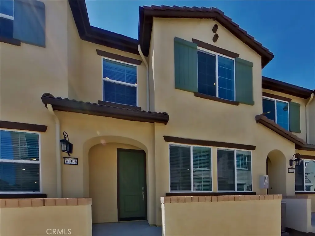Townhouse for rent at 36396 Casita Court, Wildomar, CA featuring 3 beds and 3 baths